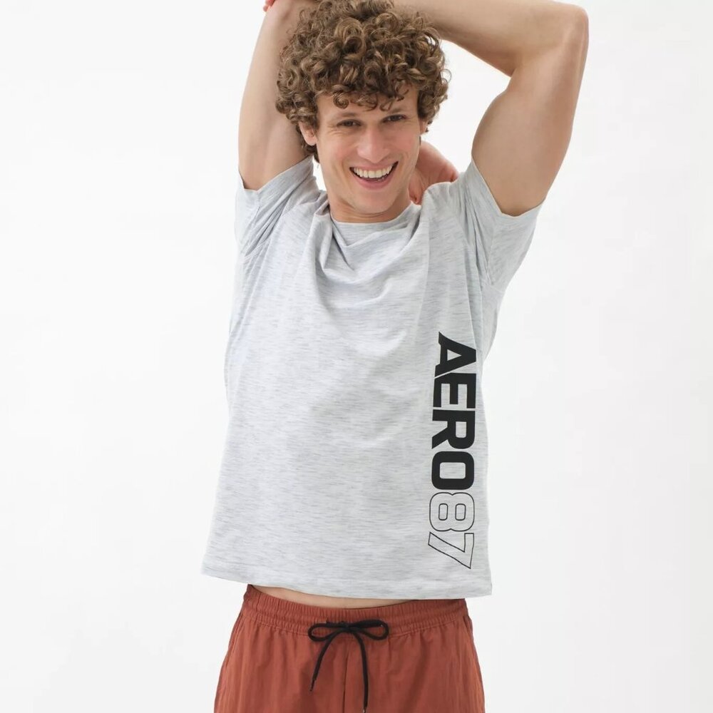 Aeropostale Vertical Aero87 Stretch Graphic Tee - Medium - Yellow and Gray